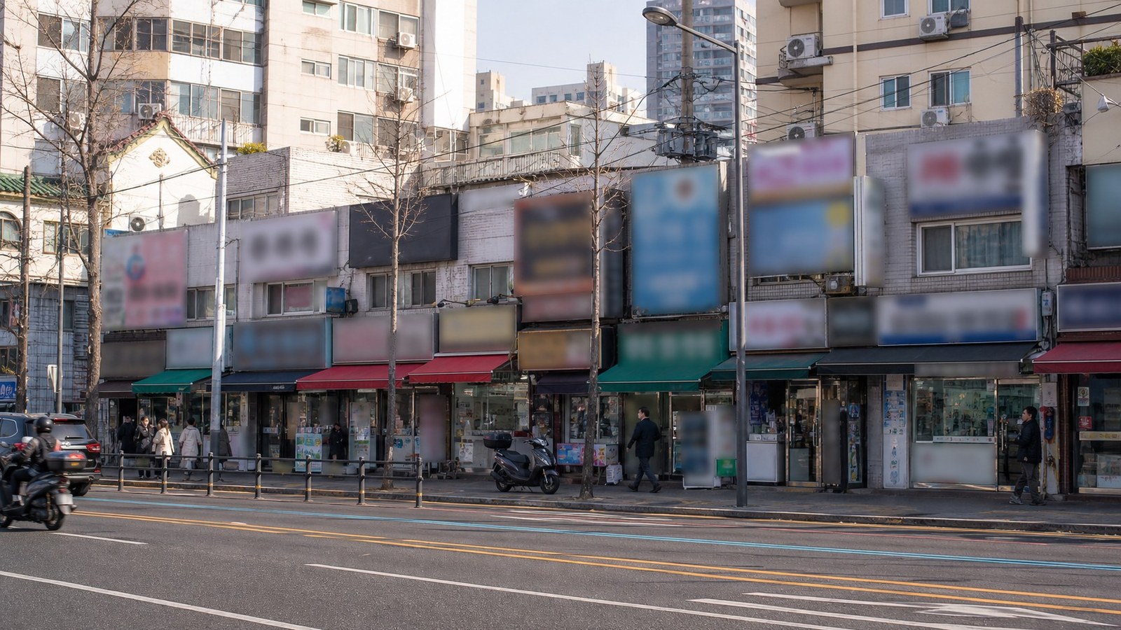 태화동 통신사 대리점 안의 스마트폰 진열대